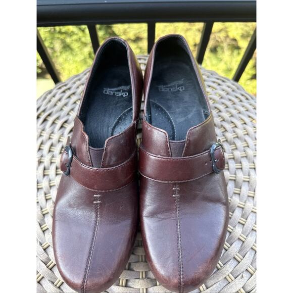 Dansko clogs leather upper button and strap detail Dark Brown size 40 - Picture 2 of 16
